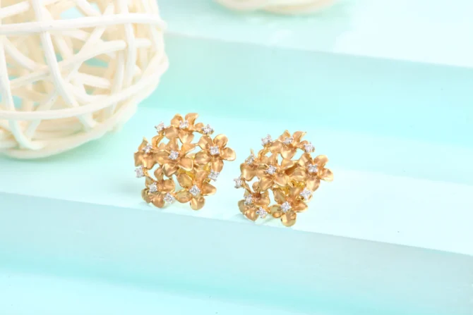 A Golden Blooming Flower Stud Earrings